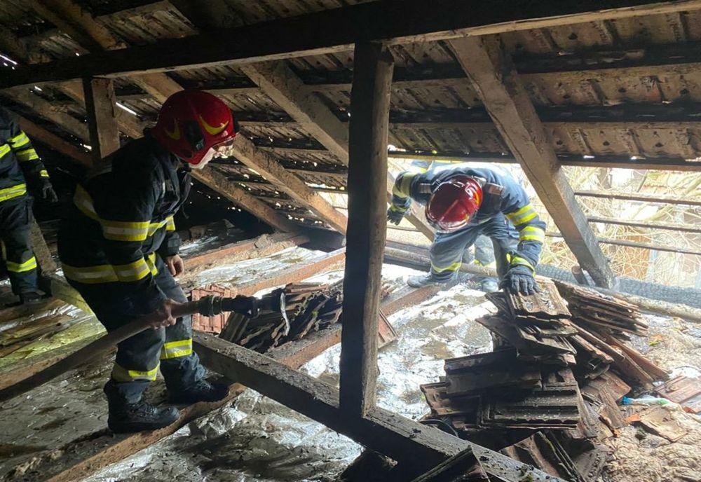 Peste  1000 de misiuni ale pompierilor militari arădeni în luna martie