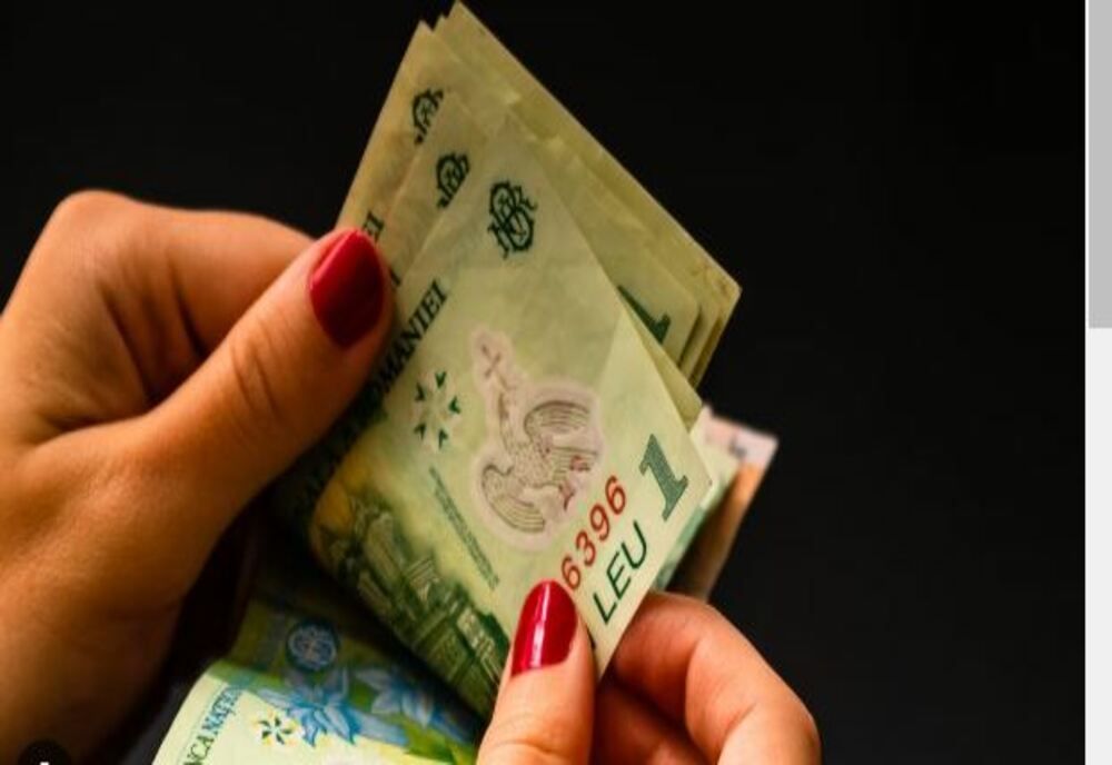 Profesorii, plătiți la examene mai prost decât bacșișul unui curier care livrează mâncare - Postarea virală a unui cadru didactic