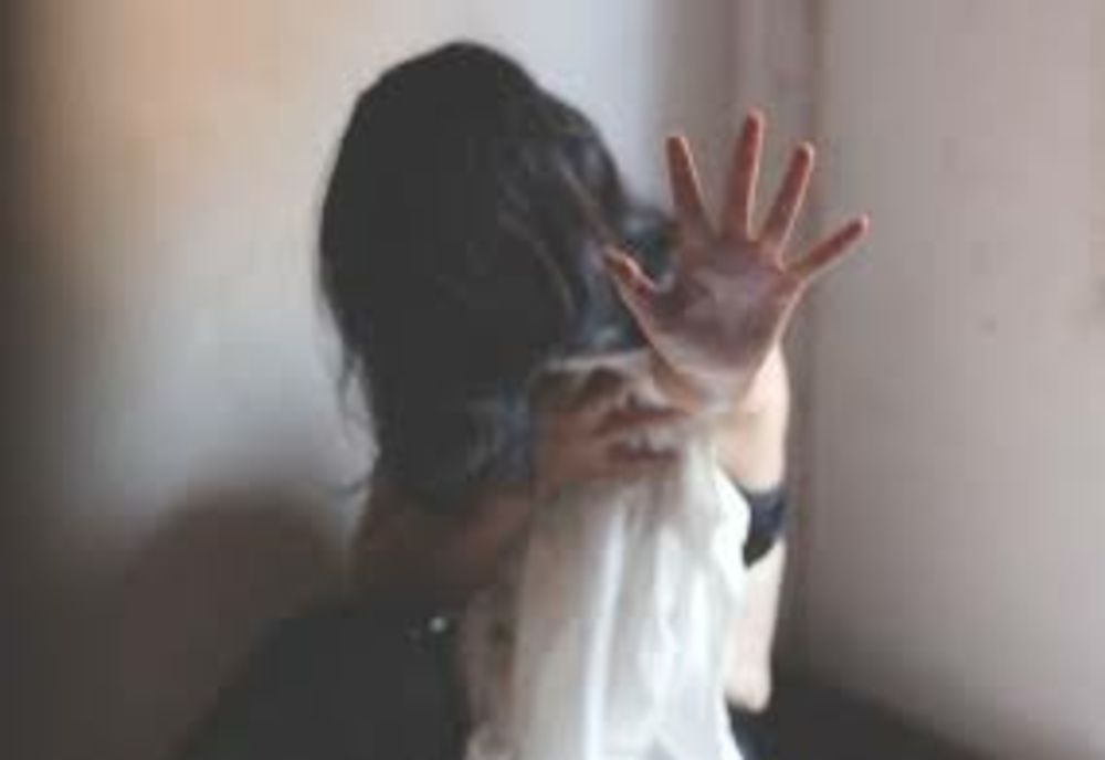 Pastorul care și-a violat cele 3 fiice ani la rând se dădea exemplu de FAMILIST pe rețelele de socializare