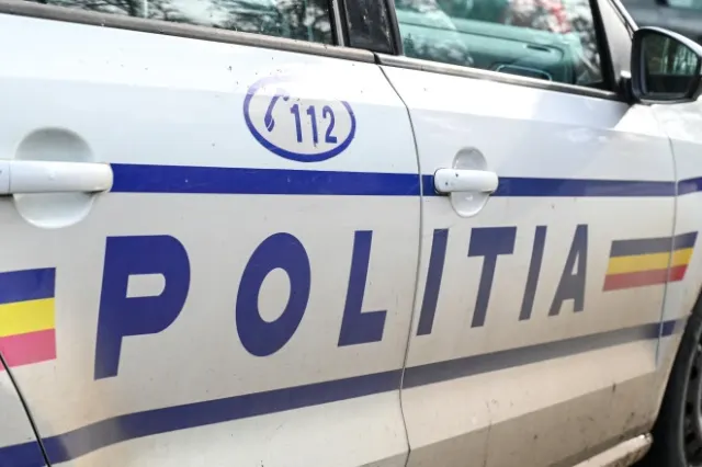 Femeie găsită moartă după ce a căzut de la etajul 10 al unui bloc din Constanța. Poliția face cercetări