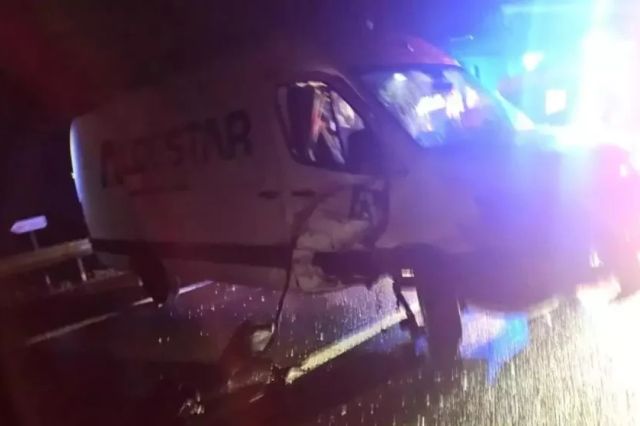 Microbuz cu 10 persoane, implicat într-un accident pe A1, între Arad și Timișoara: cinci persoane au ajuns la spital