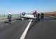 UPDATE. Arad: Accident cu mașină răsturnată pe autostrada Nădlac-Arad, în apropierea frontierei. Un bărbat a murit. Intervine elicopterul SMURD