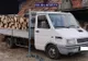 Arad: Și fără permis de conducere, și fără acte pe lemnele transportate, în comuna Regelui