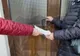 Sute de arădeni fără acte de identitate