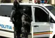 Bărbat din Arad, împușcat de polițiști după ce le-a agresat o colegă și i-a atacat