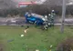 Un autoturism a căzut de pe un pasaj peste liniile de tramvai din Arad. O persoană a fost rănită