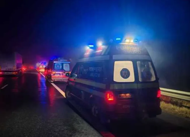 Accident extrem de grav pe autostrada A1. Planul Roșu, activat – poza 1