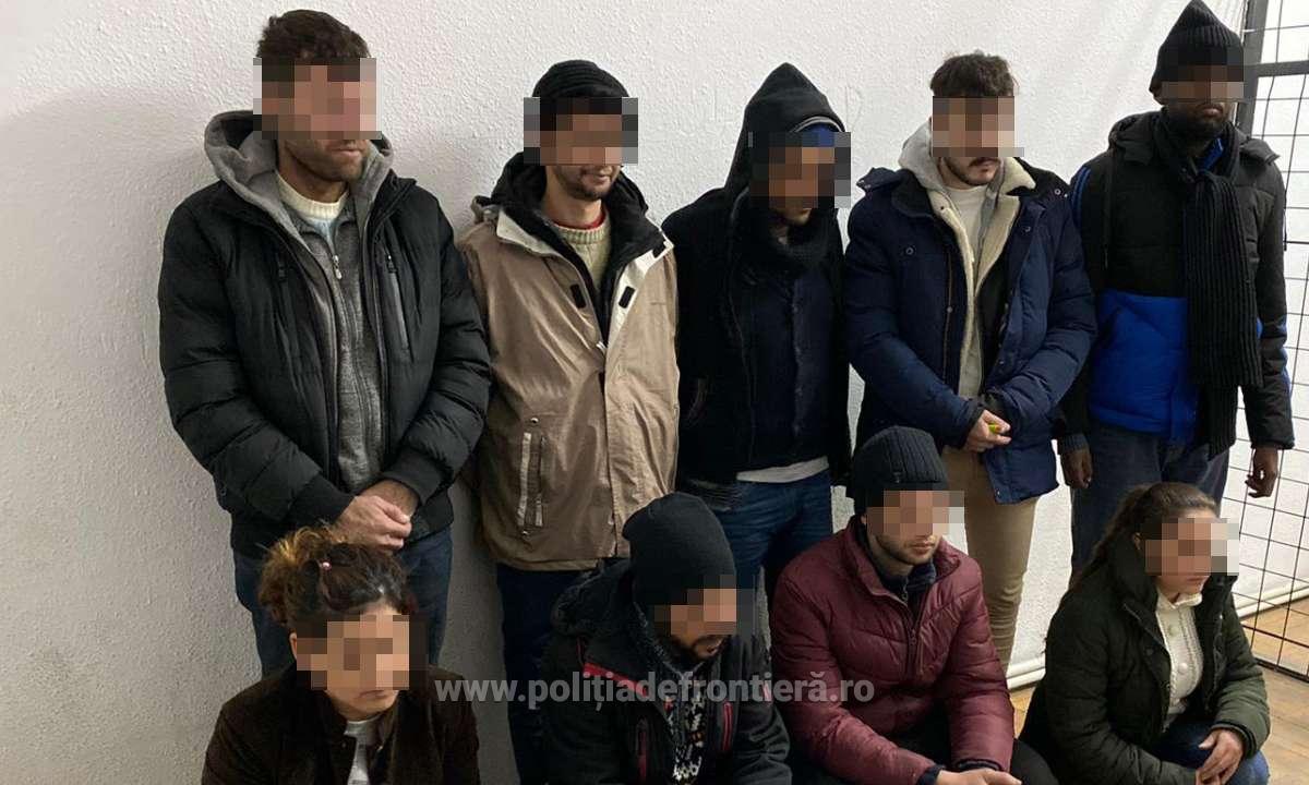 Arad Audio 9 Migranți și 2 Călăuze Din Romania Descoperiți Pe
